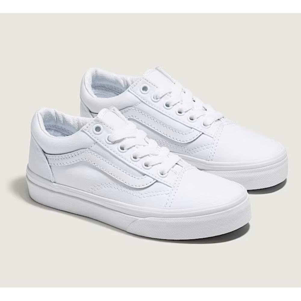 VANS Old Skool True White Kids Shoes Size 13 NEW in box
